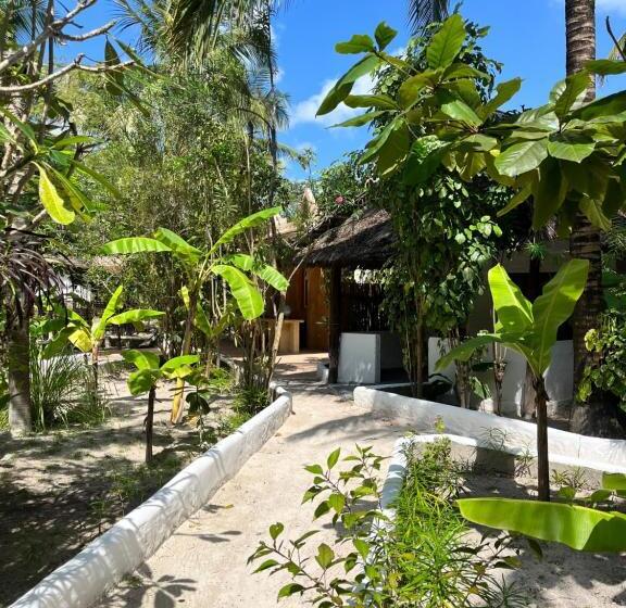 فندق Karanga Bungalows