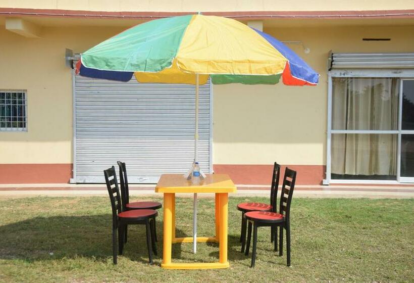 בית מלון כפרי Laxmipriya