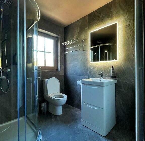 בית מלון כפרי Lough Rooms At The Artisan