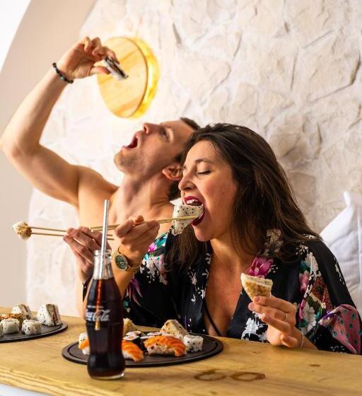 Отель Minamina, Chambre Avec Jacuzzi Privatif