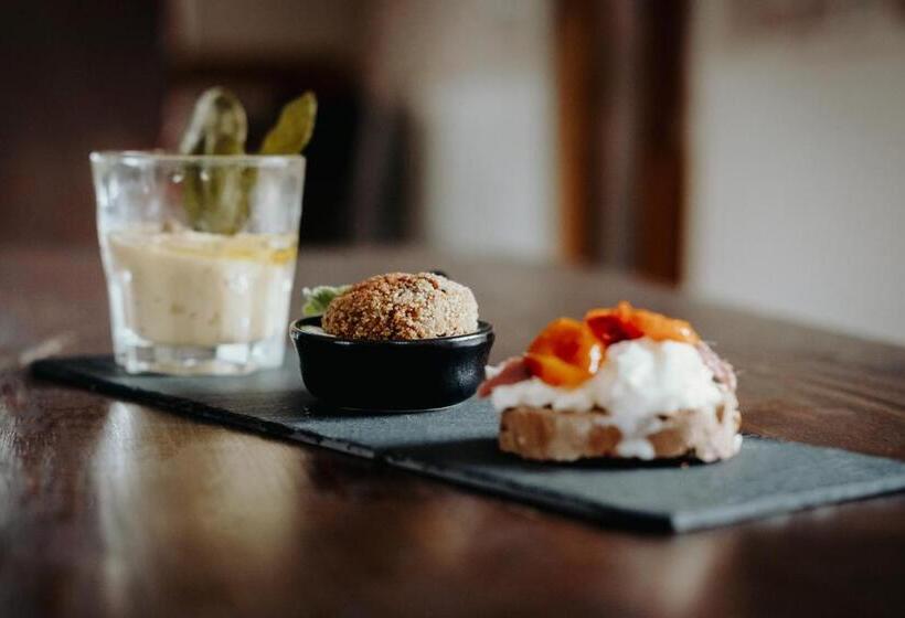 فندق Monna Terra B&b