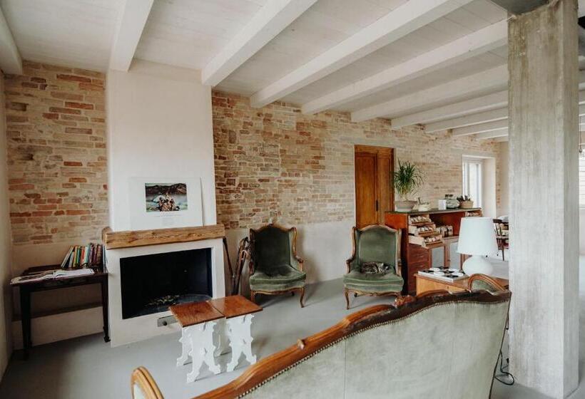 فندق Monna Terra B&b