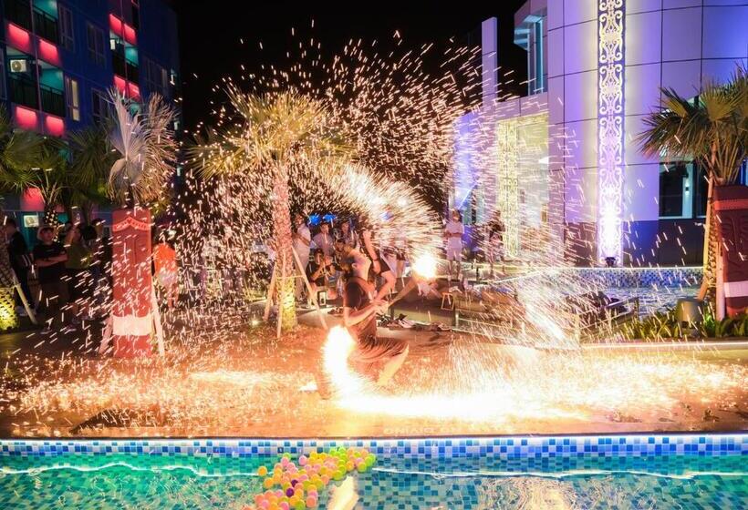 The All   Suite Pentacity Hotel Balikpapan