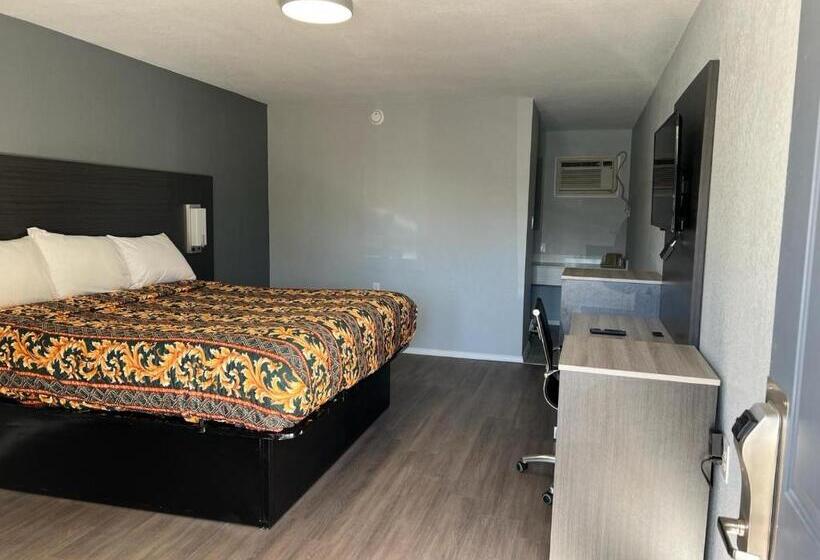 فندق Pioneer Inn