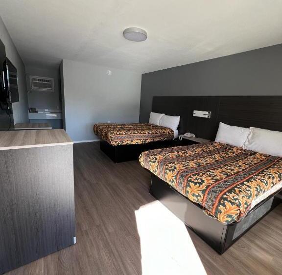 فندق Pioneer Inn