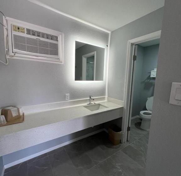 فندق Pioneer Inn