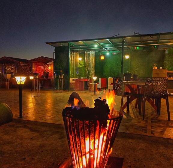 酒店 Raahi Stay, Landing Site Bir   Stay & Cafe