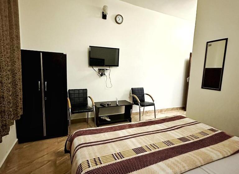 酒店 Raahi Stay, Landing Site Bir   Stay & Cafe