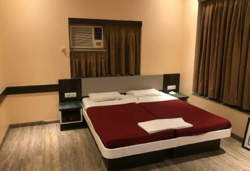 בית מלון כפרי Ramakrishna International