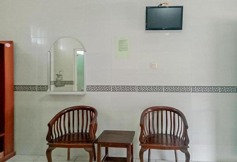 Reddoorz Syariah @ Hotel Sidomulyo Pacitan