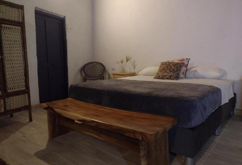 Отель Renasci Palomino