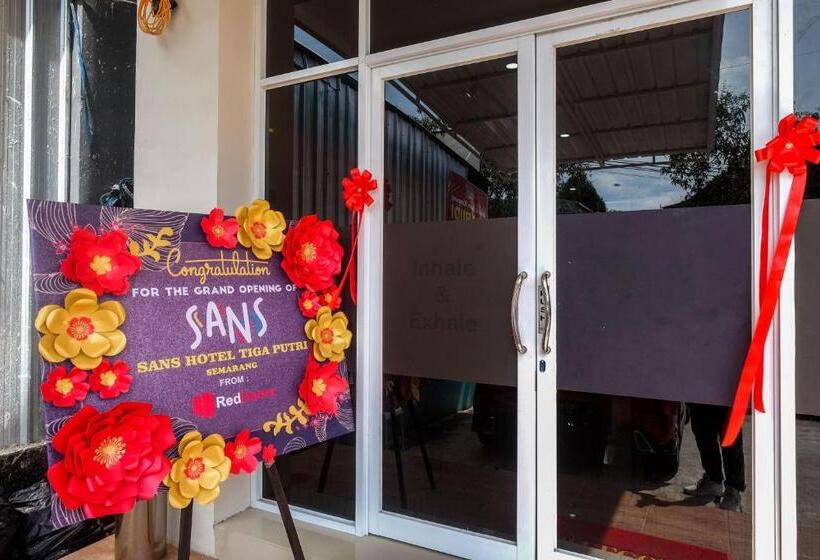 Sans Hotel Tiga Putri Semarang By Reddoorz