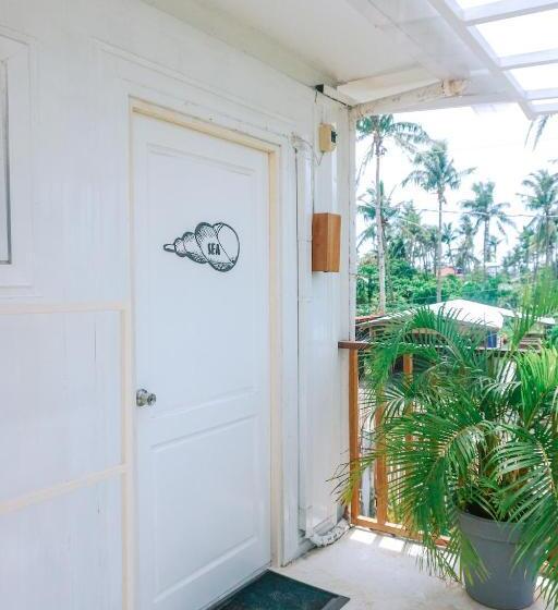 هتل Sea Green Boutique Rooms