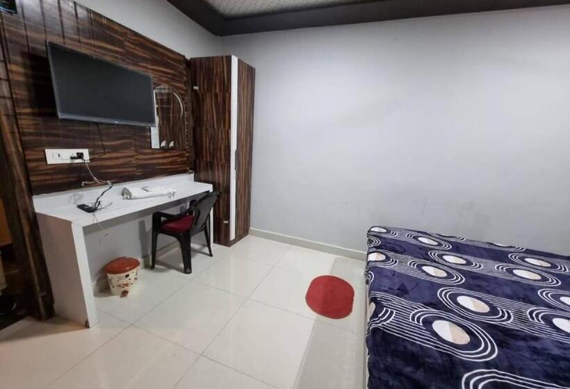 Hotel Shanti Grand Inn