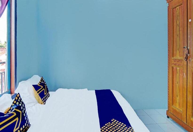 Отель Spot On 91918 Najla Guest House Syariah