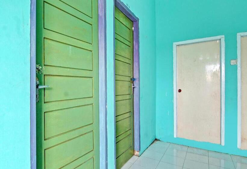 هتل Spot On 91918 Najla Guest House Syariah