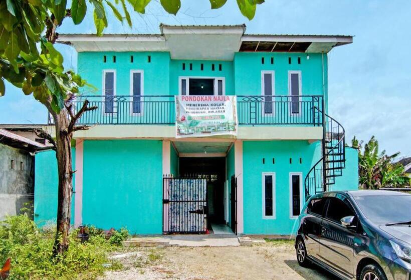 هتل Spot On 91918 Najla Guest House Syariah