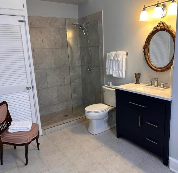 בית מלון כפרי The Inn At Cedar Grove