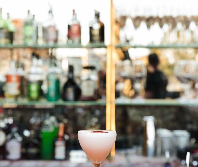 The Motley Hotel Richmond, Tapestry Collection By Hilton