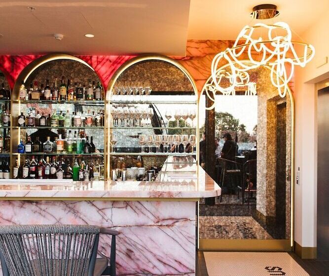 The Motley Hotel Richmond, Tapestry Collection By Hilton