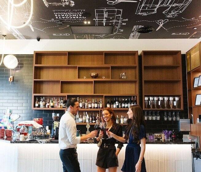 The Motley Hotel Richmond, Tapestry Collection By Hilton