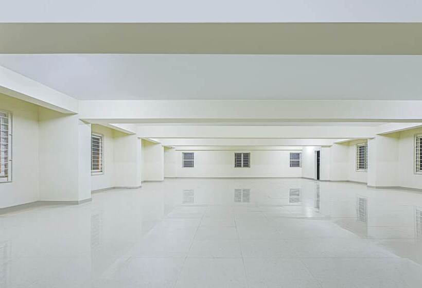 酒店 Treebo Naaz Royal