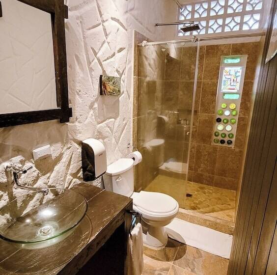 호텔 Tuki Hostel & Lounge