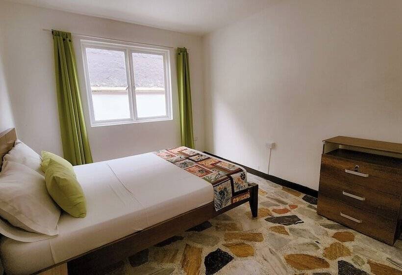 호텔 Tuki Hostel & Lounge