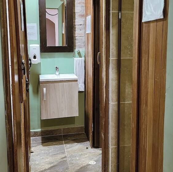 호텔 Tuki Hostel & Lounge