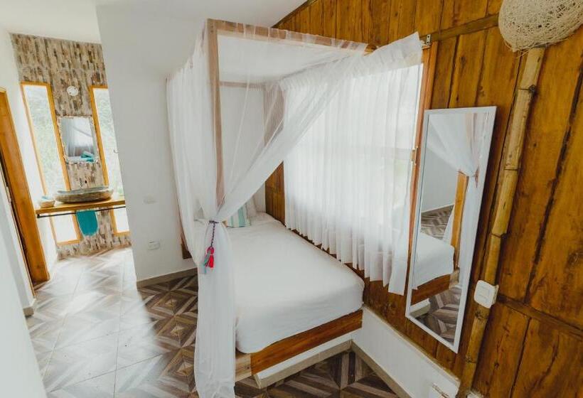 ホテル Uuttaaka Eco