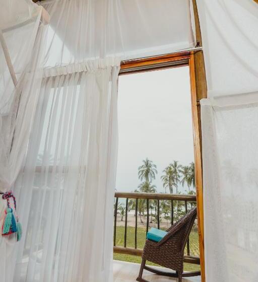 ホテル Uuttaaka Eco