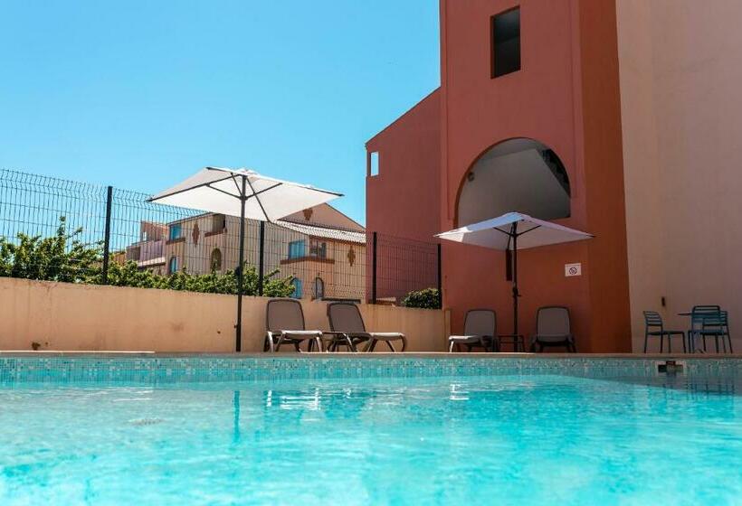 Отель Vvf Résidence Port Leucate