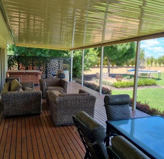 فندق Waikerie Olive Grove