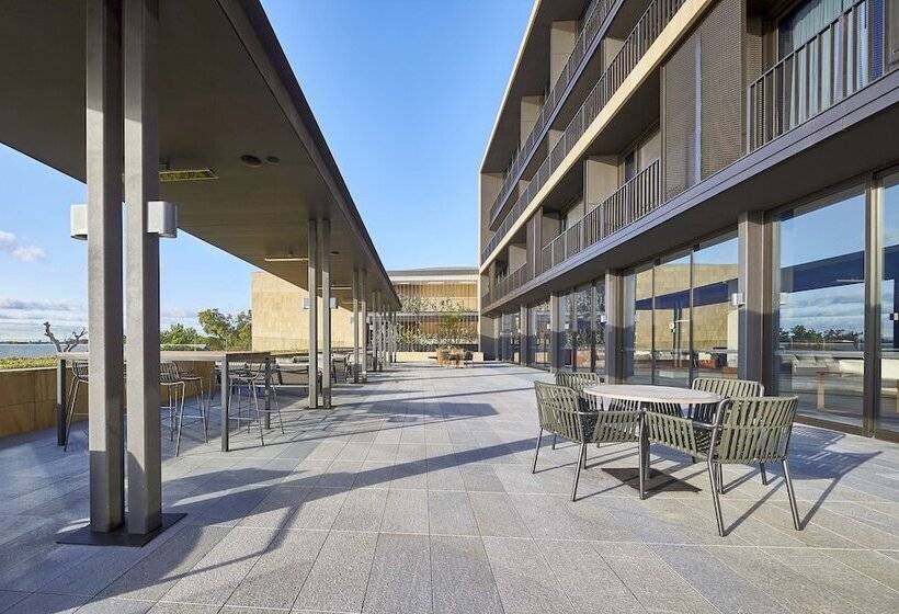 Wonil Hotel Perth Handwritten Collection