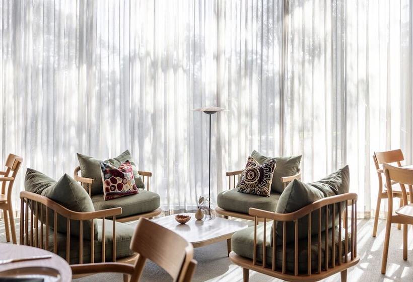 Wonil Hotel Perth   Handwritten Collection