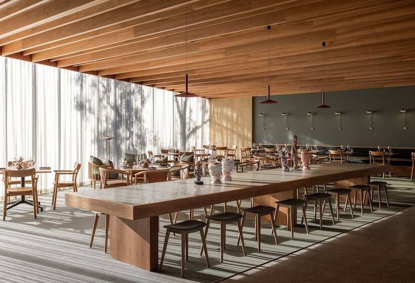 Wonil Hotel Perth Handwritten Collection