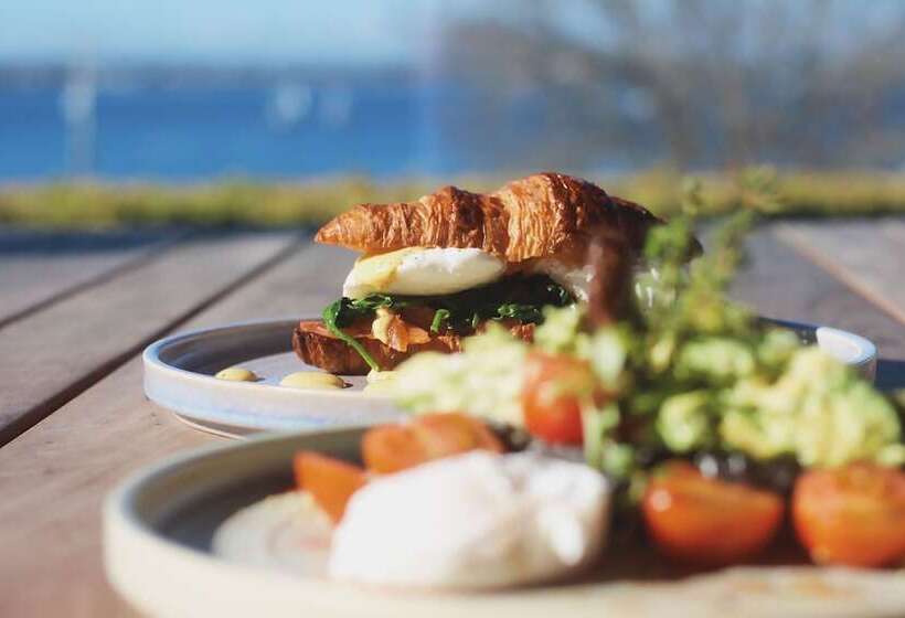 Wonil Hotel Perth   Handwritten Collection