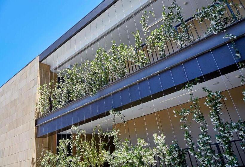 Wonil Hotel Perth   Handwritten Collection