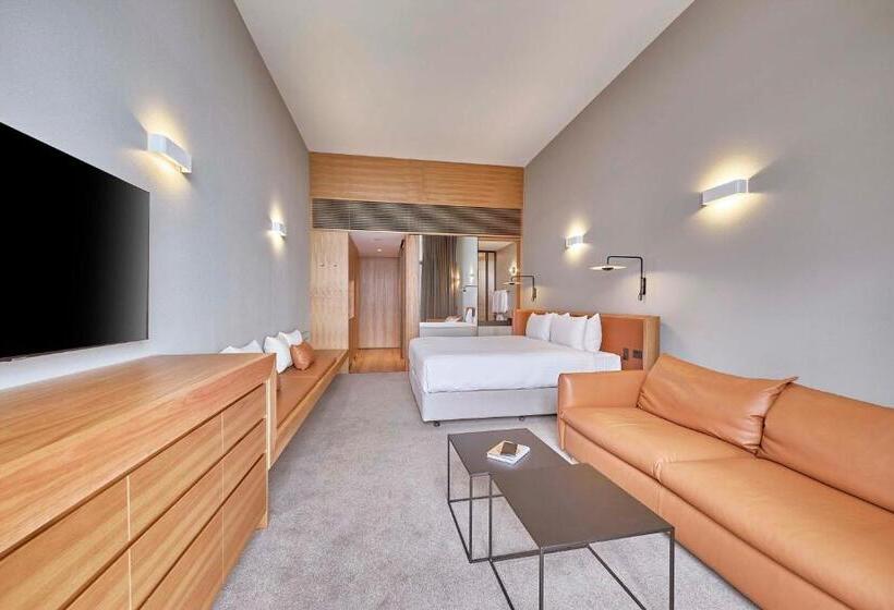 Wonil Hotel Perth Handwritten Collection