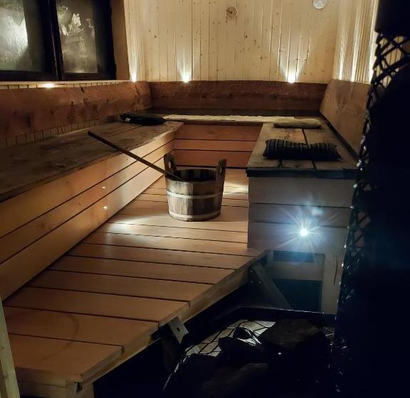 Отель Ystävyyden Majatalo