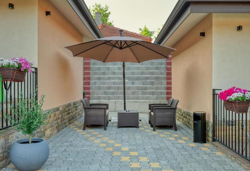 פנסיון комплекс колонада