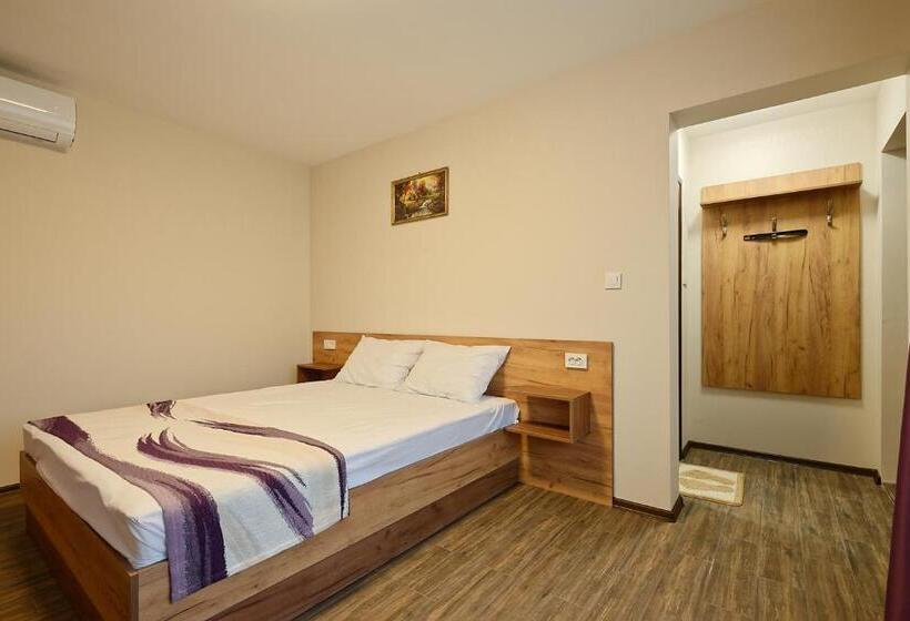 פנסיון комплекс колонада