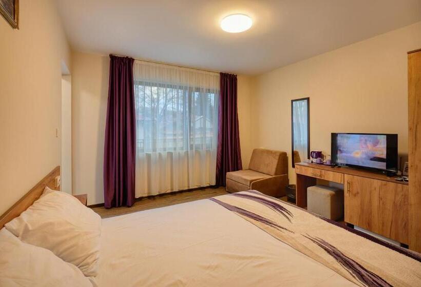 פנסיון комплекс колонада