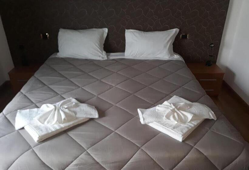 Пансион Adams Rooms   Affittacamere