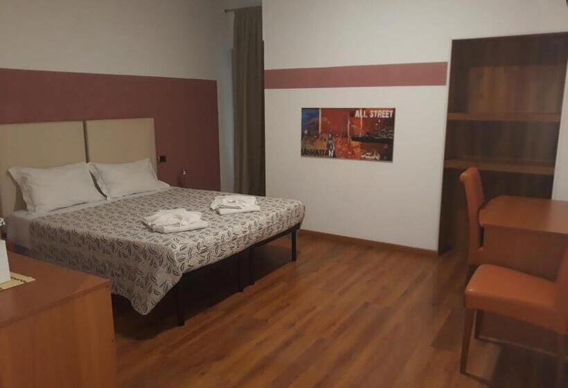 Пансион Adams Rooms   Affittacamere