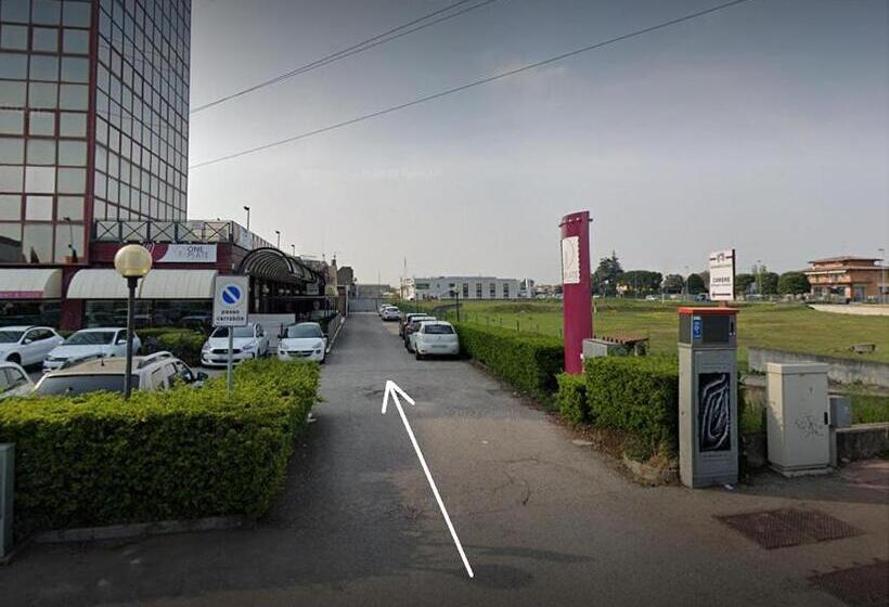 Пансион Adams Rooms   Affittacamere