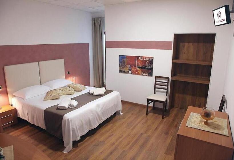 Пансион Adams Rooms   Affittacamere