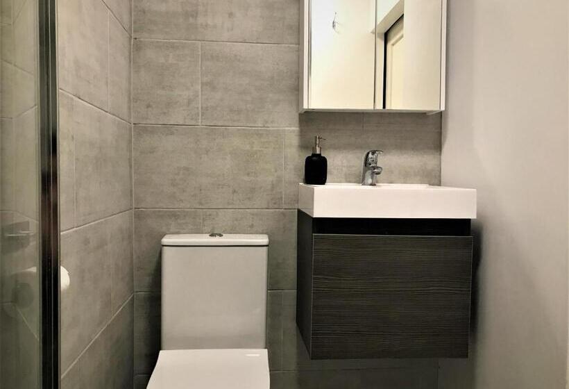 Пансион Bijou Annexe, Sea View, Private Entrance & Parking   Folkestone