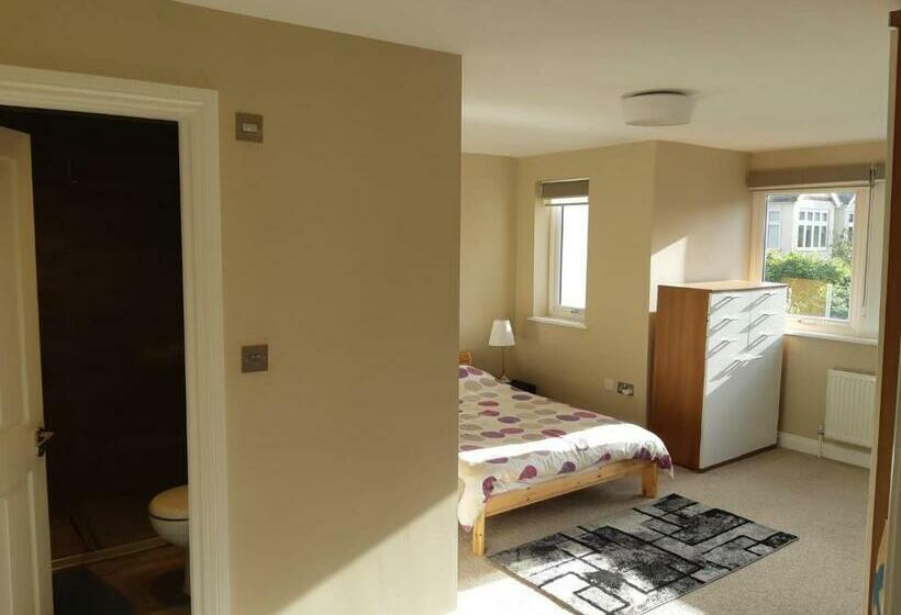 膳宿费 Beautiful Flat Ideally Located For Kew Gardens And Twickenham Stadium