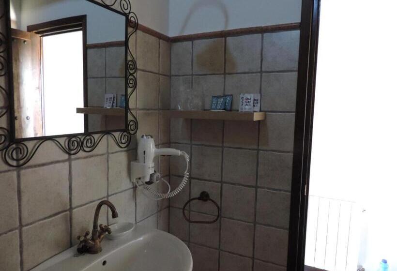 פנסיון El Rincón Maragato